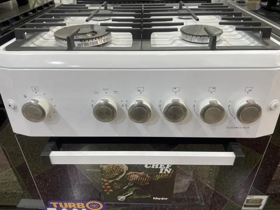 Maxtor 4F Ventilée Blanc 2 Modèle – Image 3